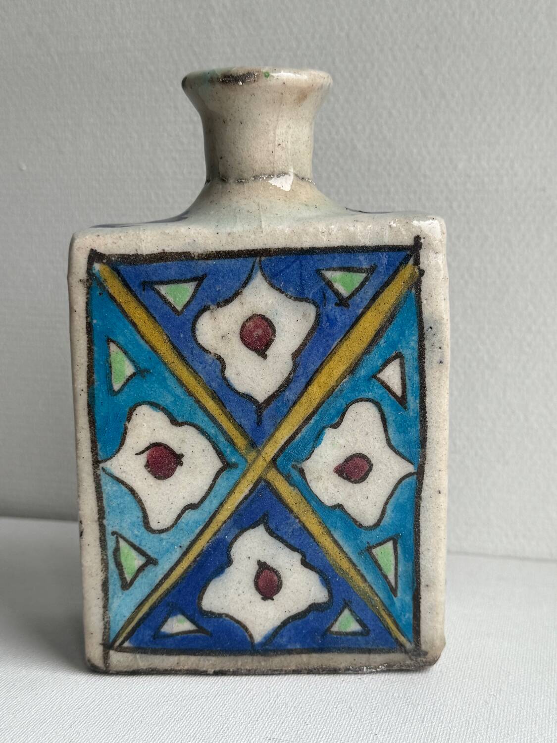 Kadjar Iznik Persian bottle vase, 19th century