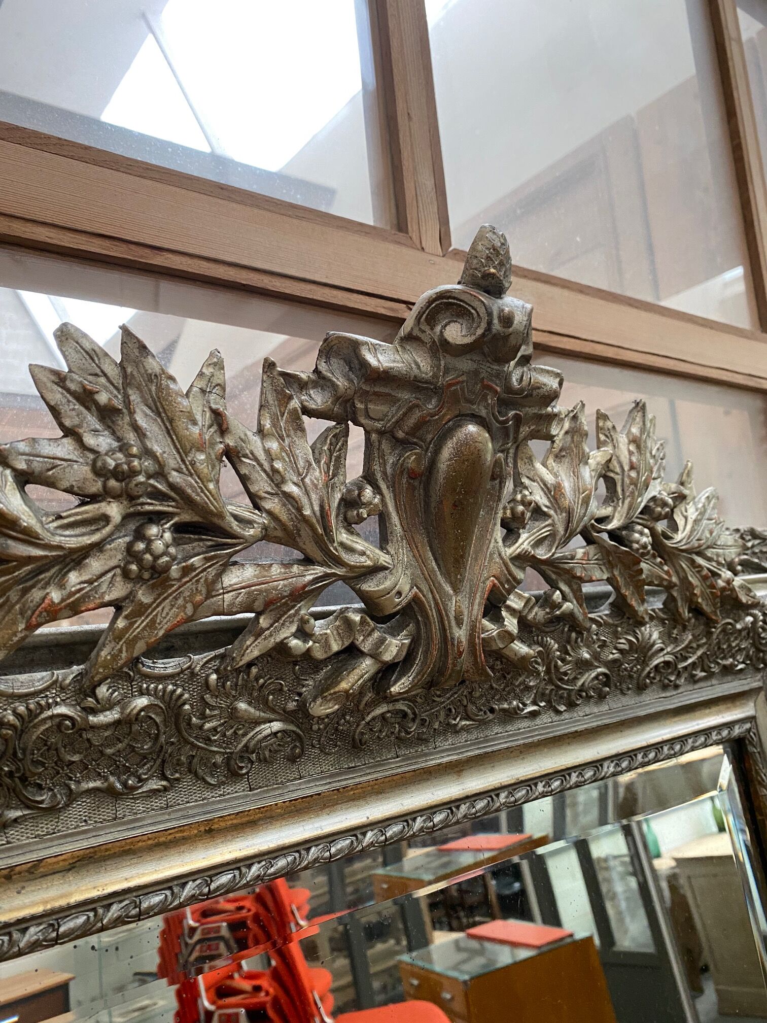 Beveled mirror late nineteenth century 84x122cm