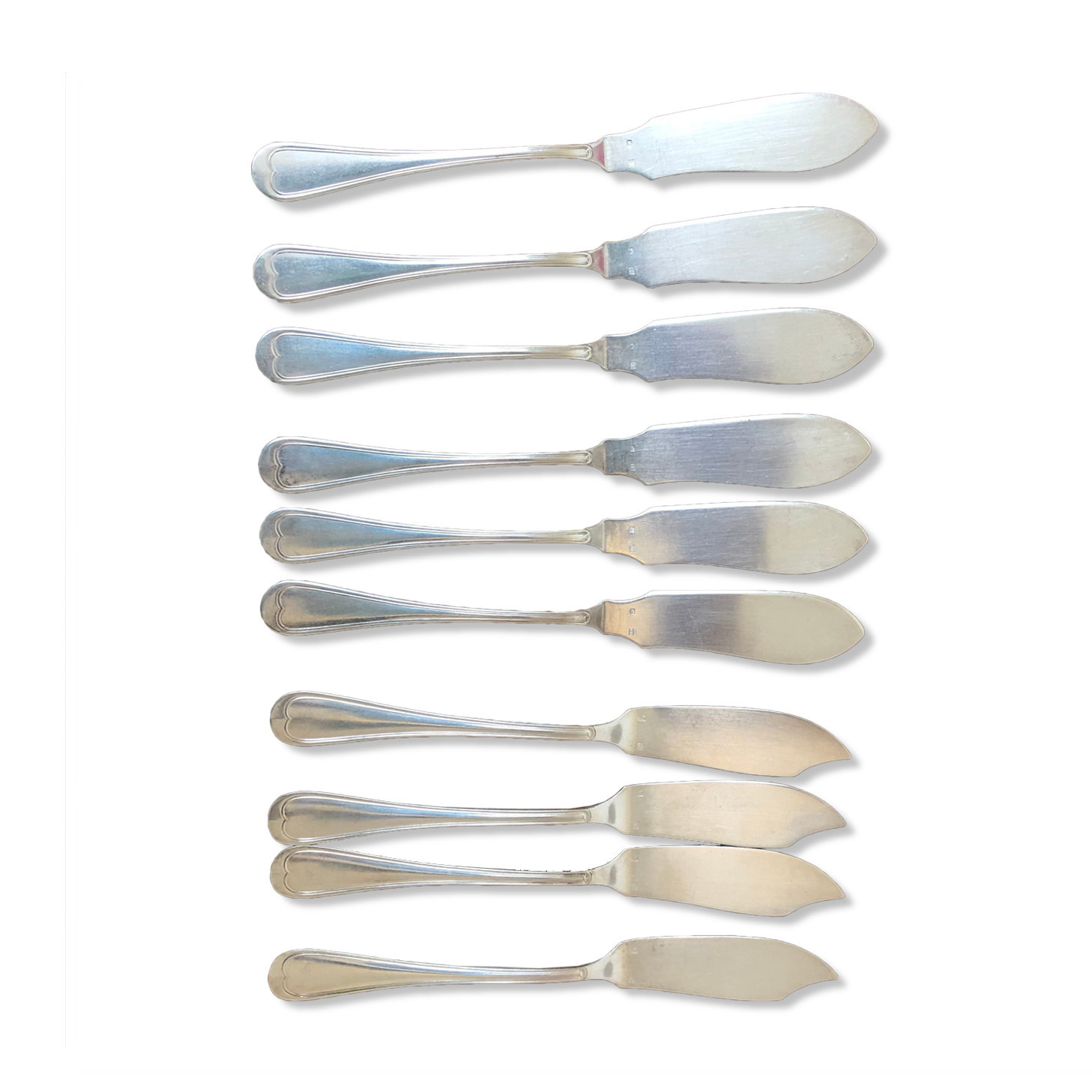 10 mismatched fish knives, silver metal