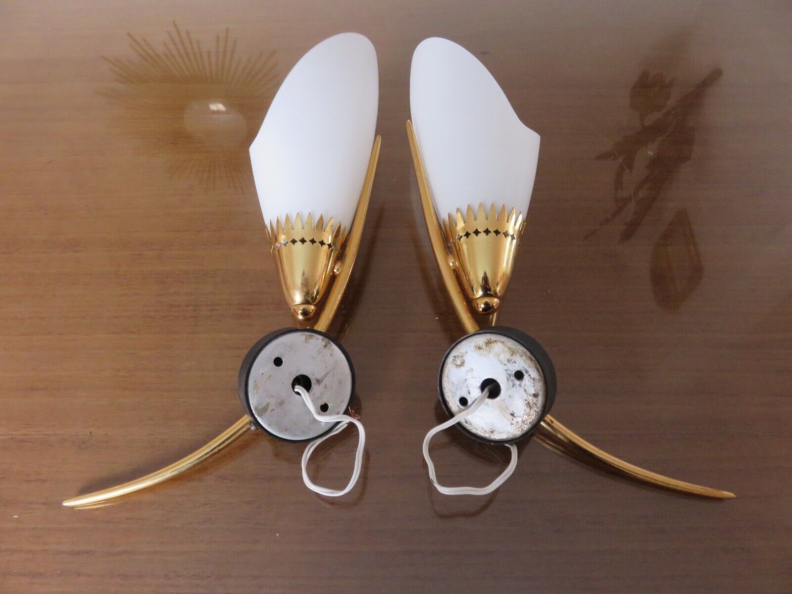 Paire d'appliques en opaline et laiton années 50 60
