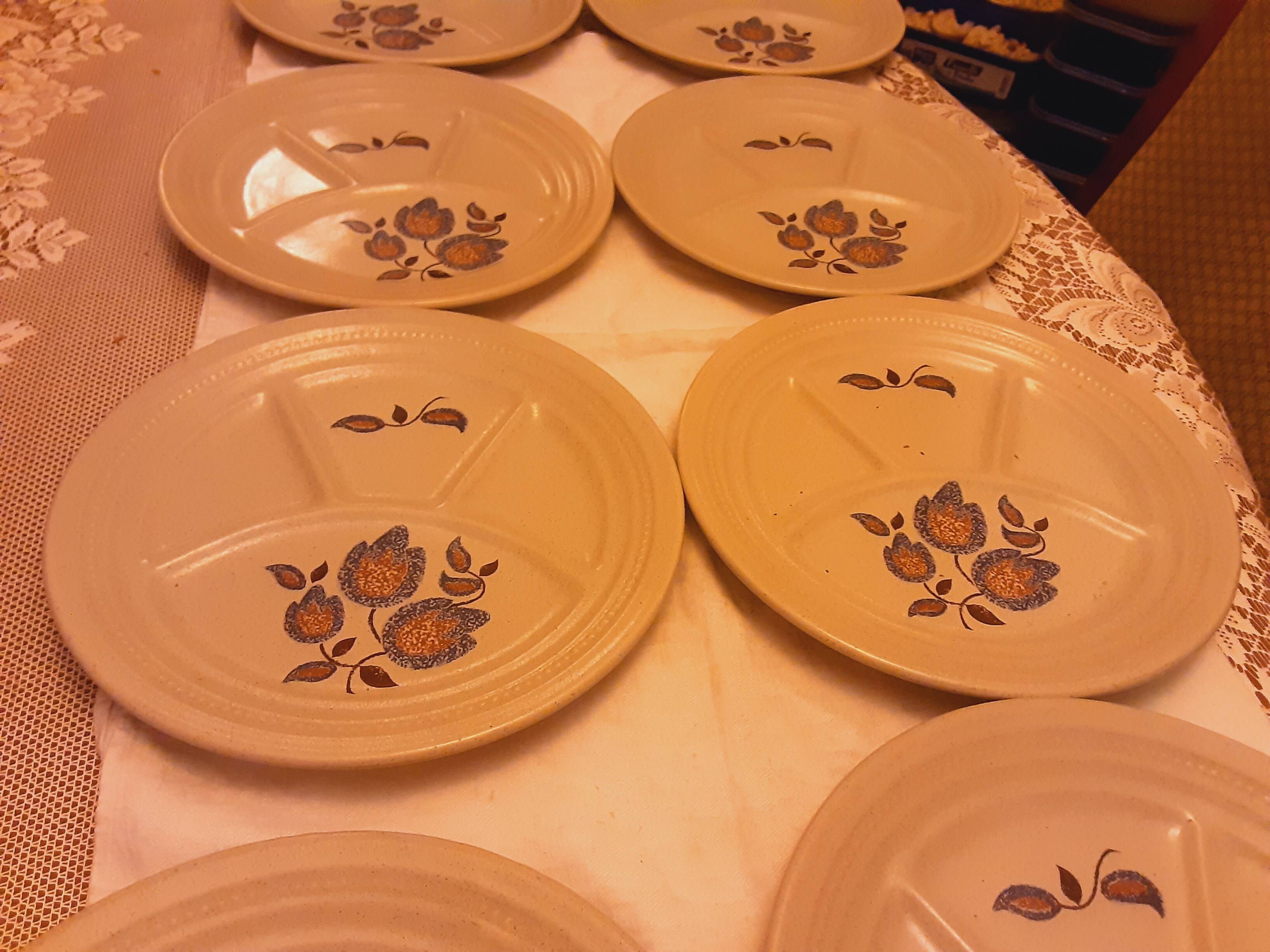 8 Saint Amand faience fondue plates Sologne model