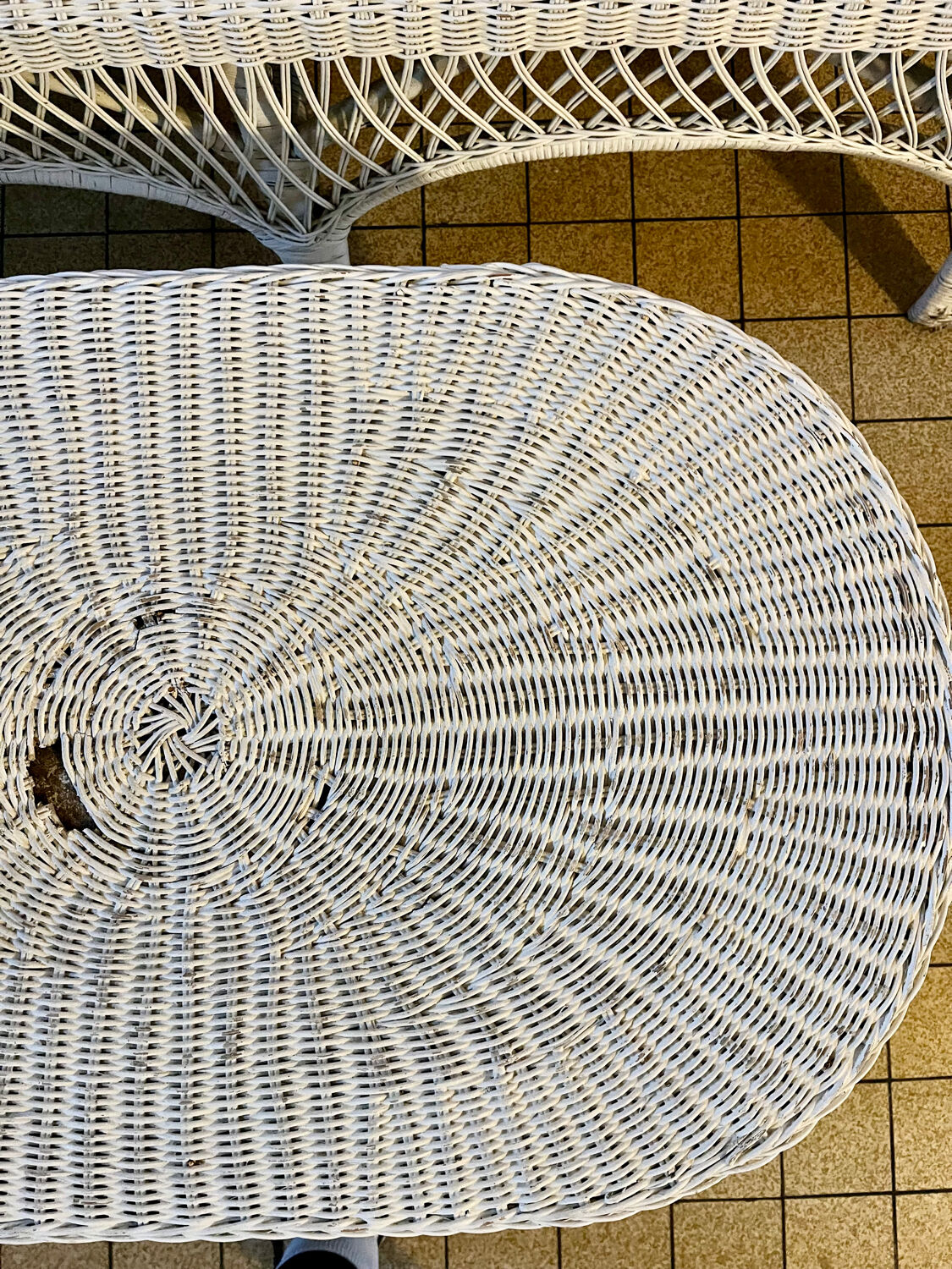 Salon de jardin en osier et rotin blanc