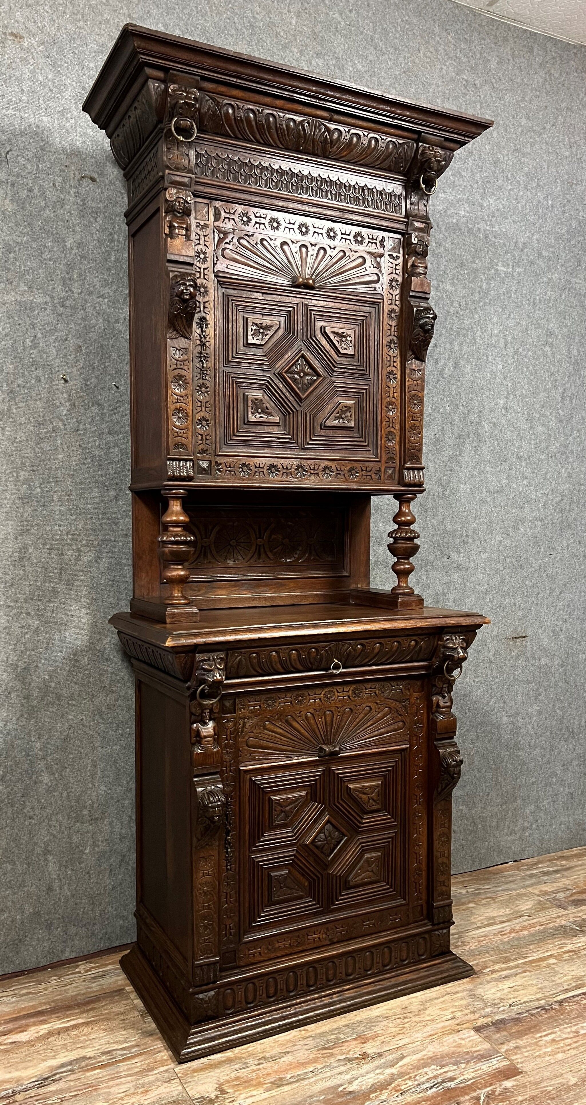 Renaissance cabinet in oak with brown patina circa 1850