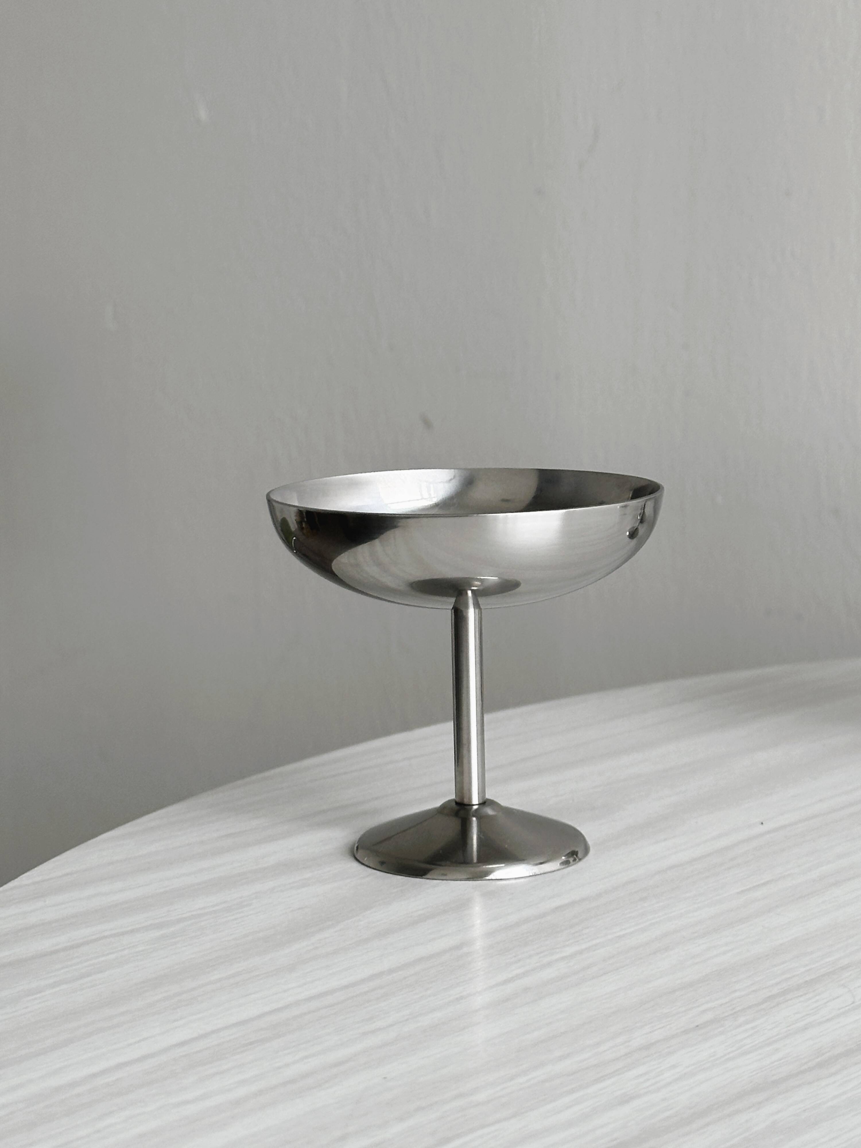 6 stainless steel footed bowls, Letang Remy style