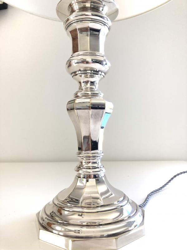 Pied de lampe bougeoir en métal argenté