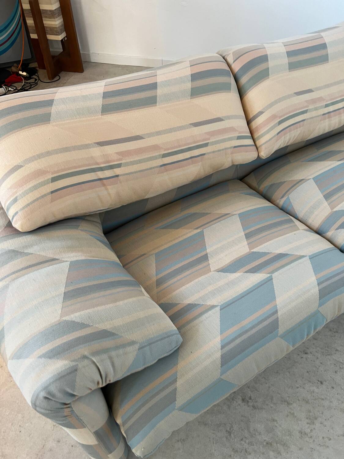 Ancien canapé Maralunga 3 places design italien des années 70 Cassina tissu patchwork