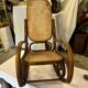 Fauteuil à bascule en bois
