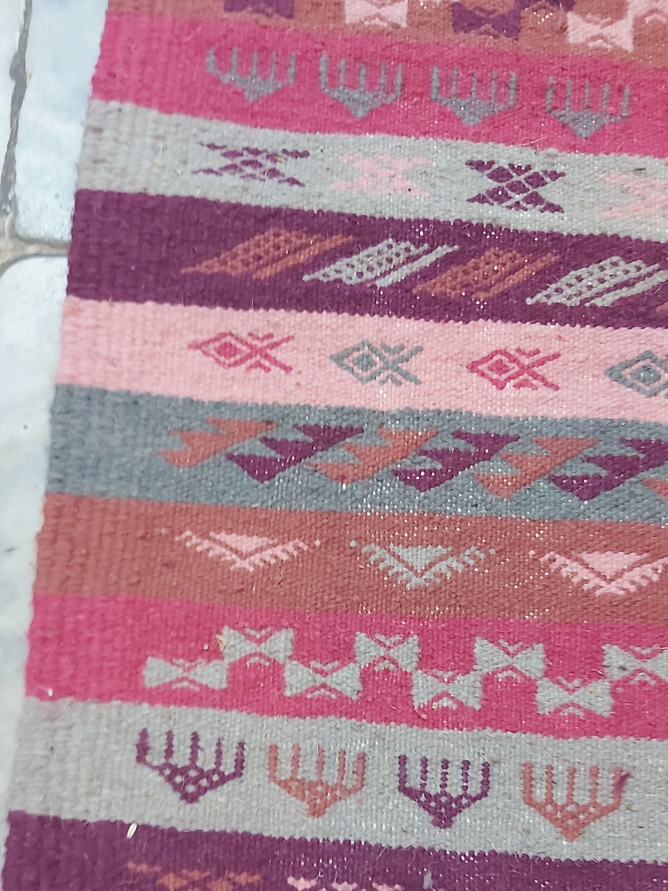 Handmade kilim carpet 138x73cm