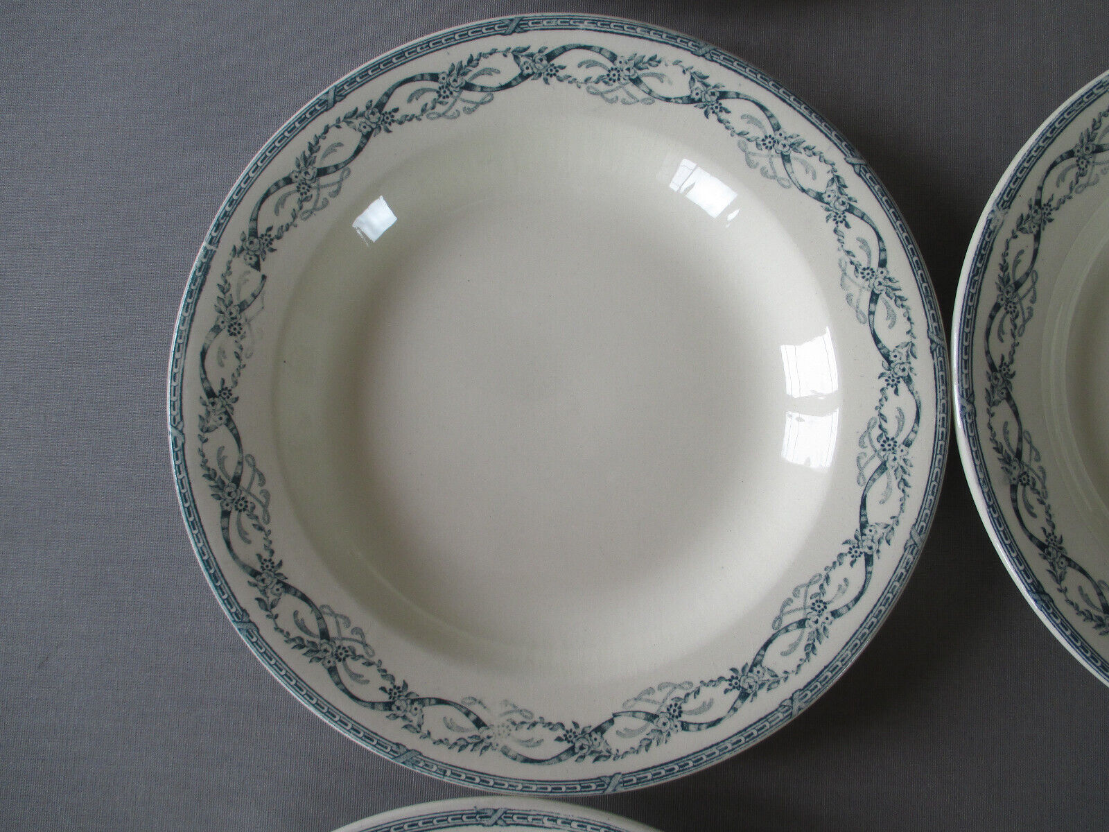 9 hollow plates Salins Récamier terre de fer