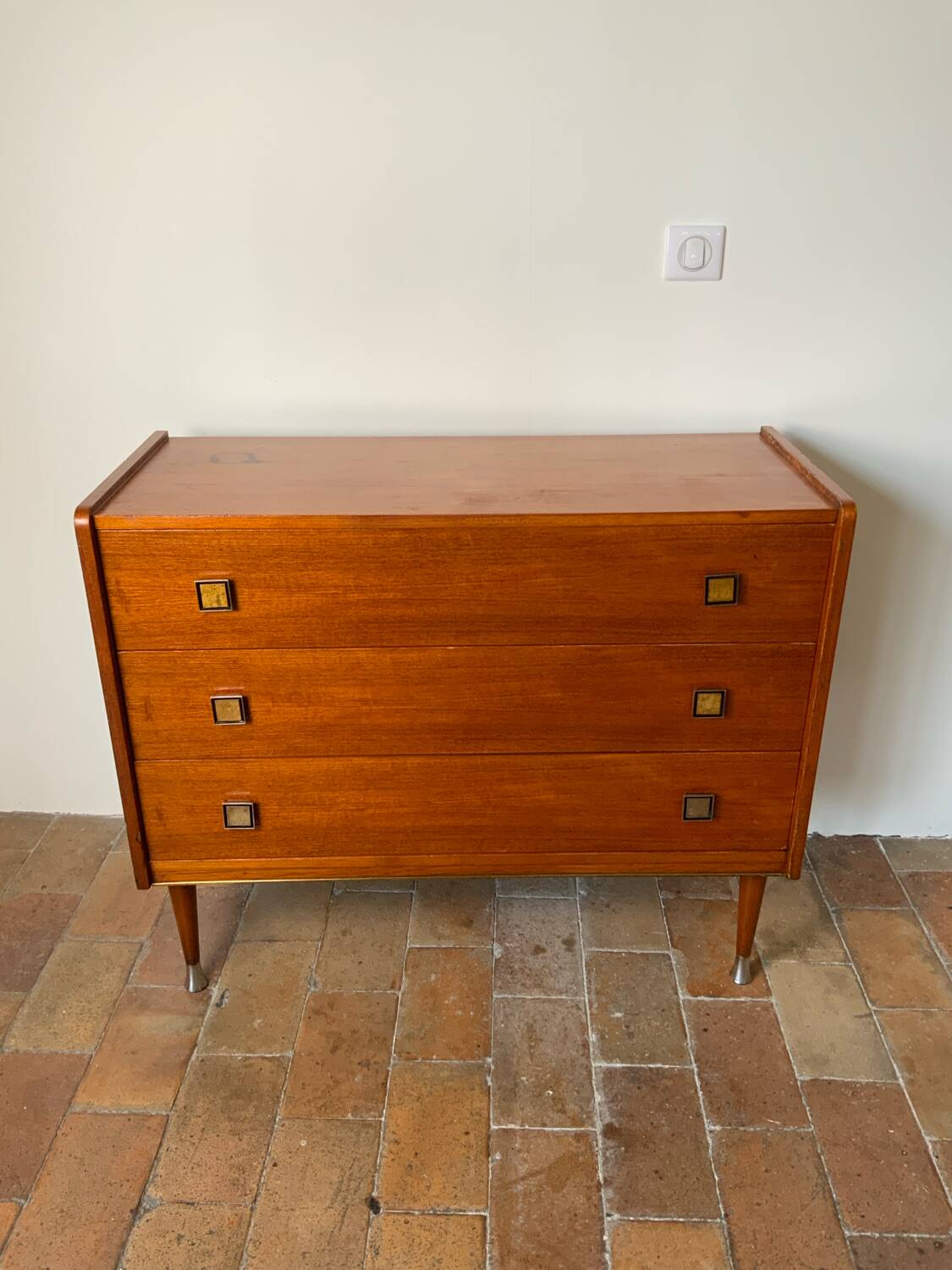 Vintage chest of drawers