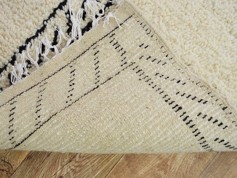 Moroccan berber carpet 170x105cm