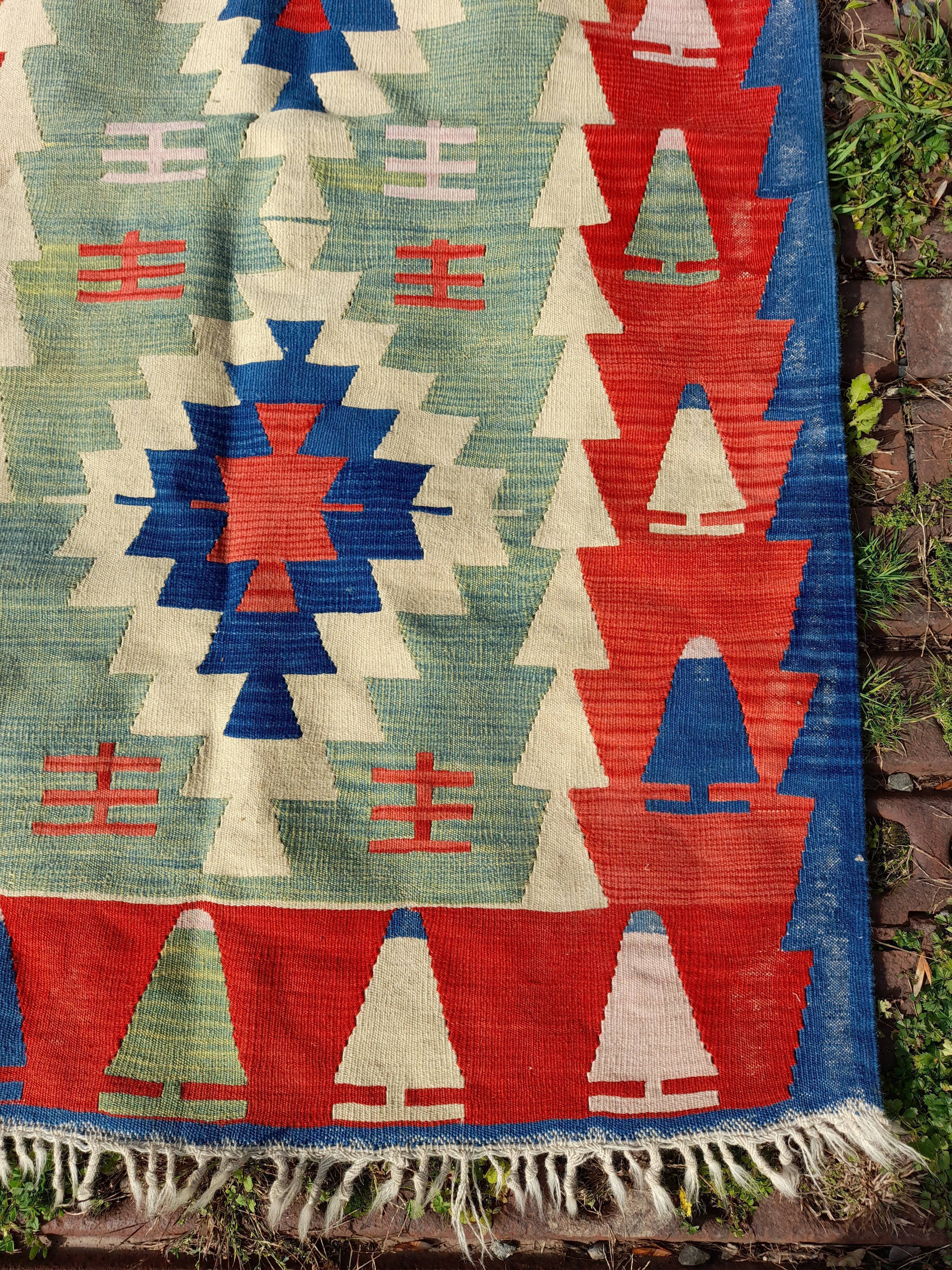 Kilim carpet- 114x168cm