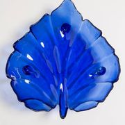 Decorative deep blue glass leaf plate, Italy, 1960s.