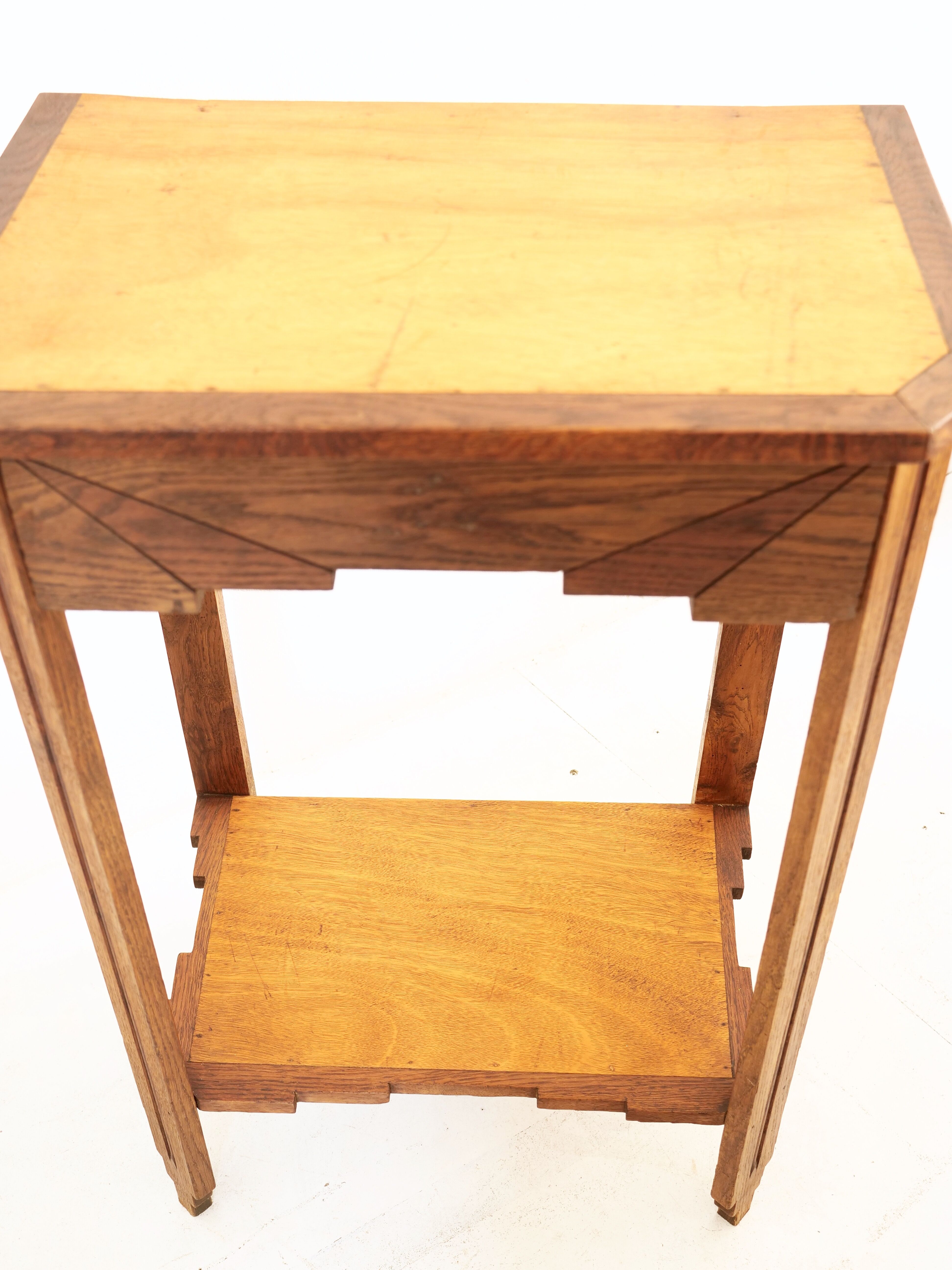 Extra furniture deco entrance hall