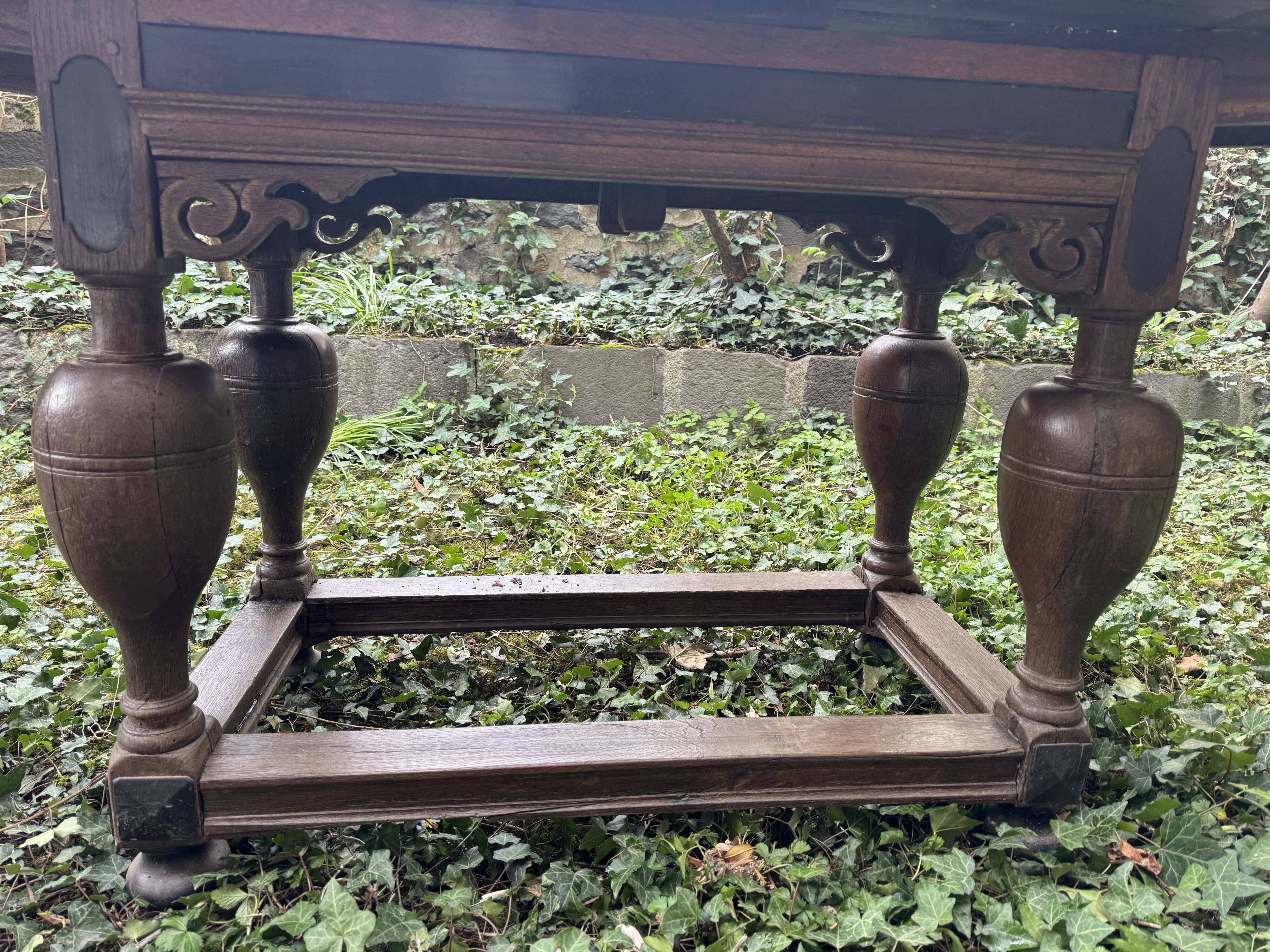 Flemish table