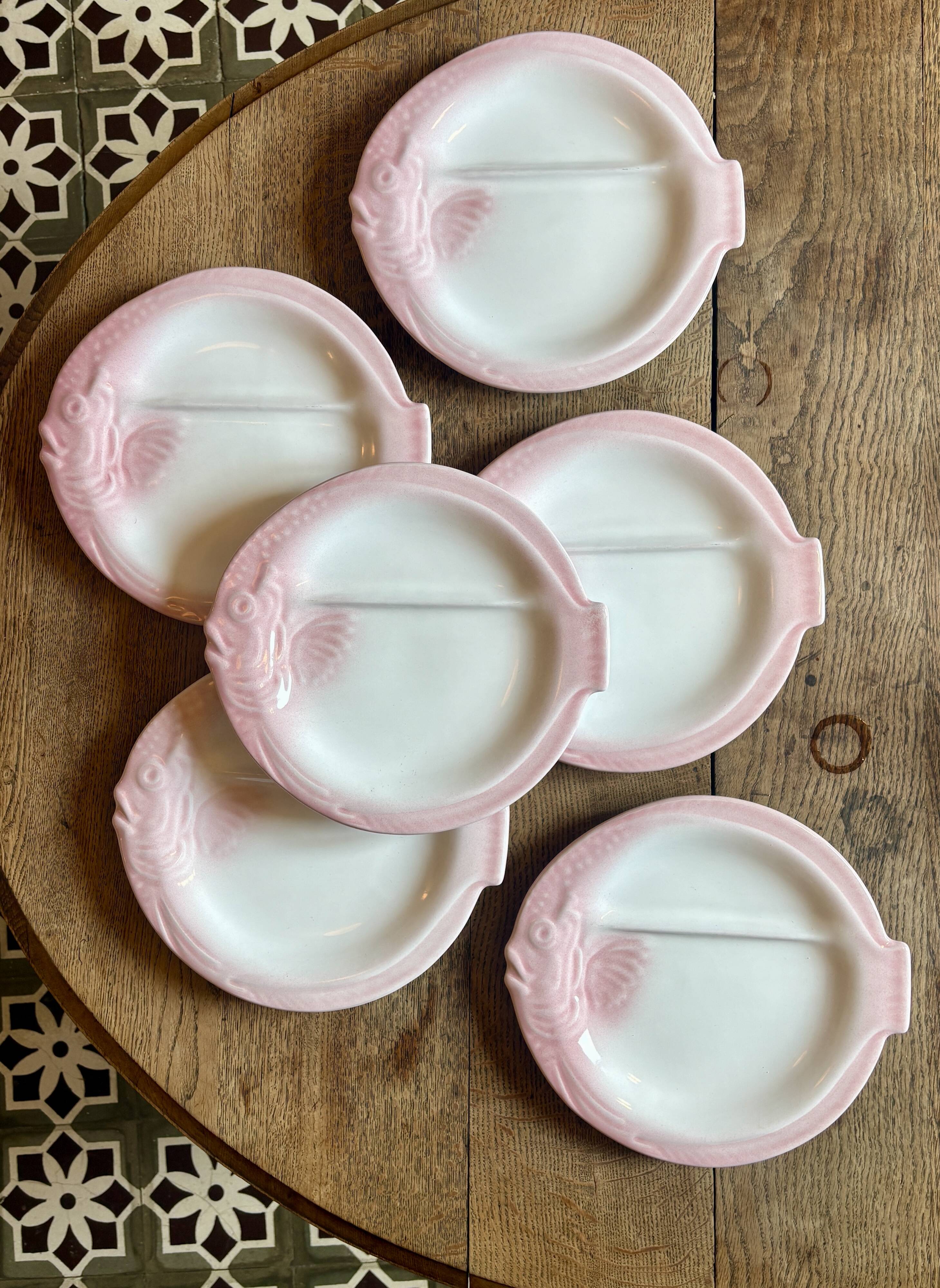 Set of 6 vintage plates in the shape of pink and gray fish - Nidervillier
