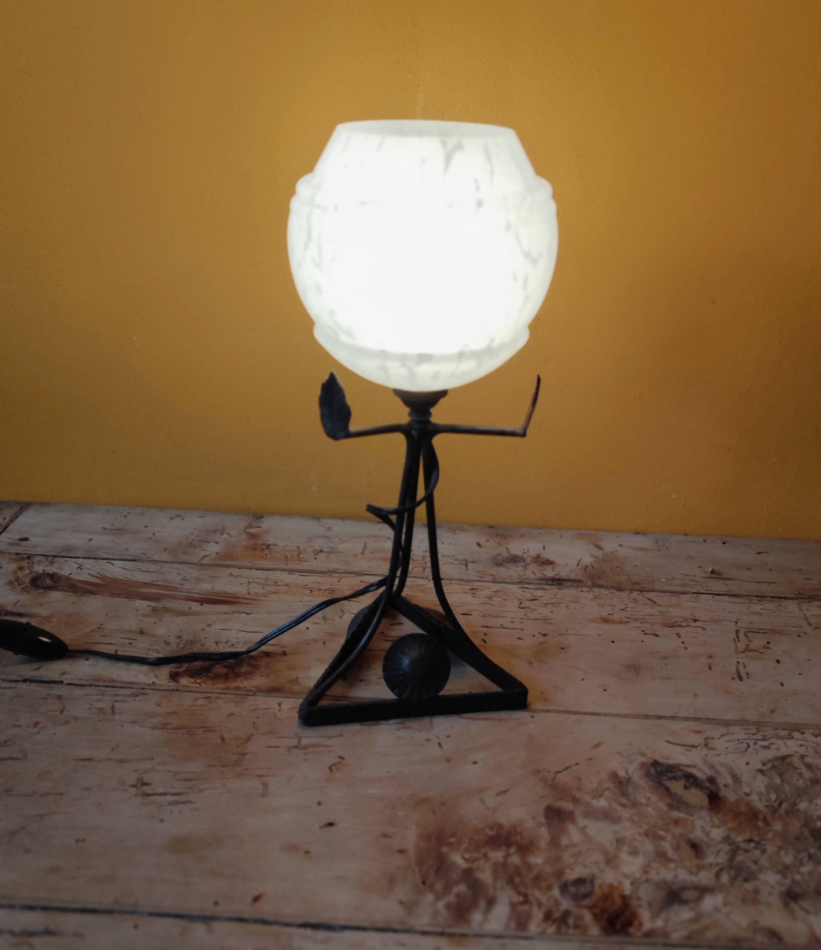 Art Deco lamp in metal and speckled blue opaline glass globe