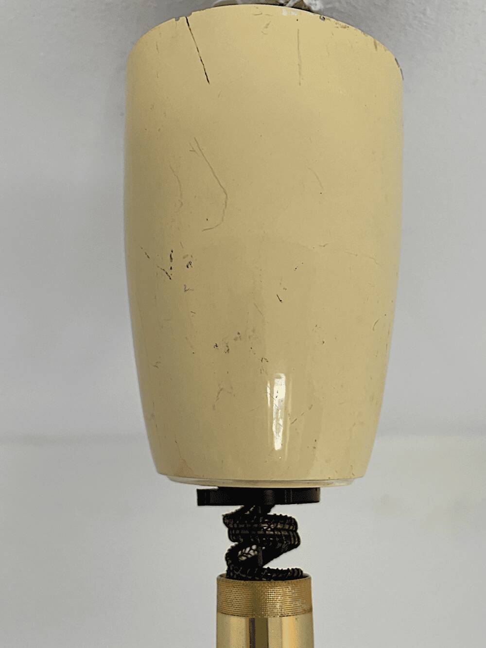 Retractable metal and  glass pull down pendant