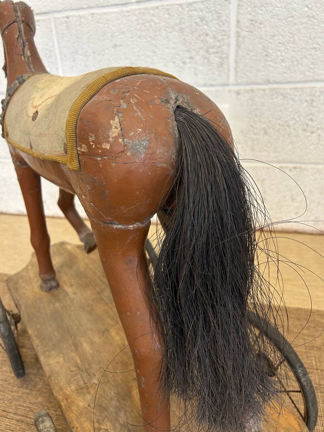 Very old pulling horse popular art