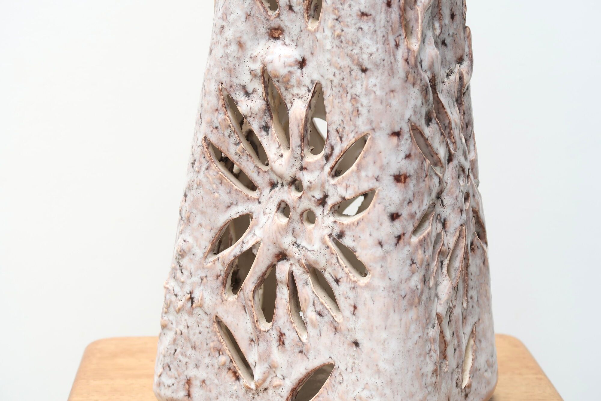 Openwork ceramic jar lamp signed Bonaudi Vallauris