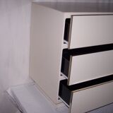 Commode blanche des années 70