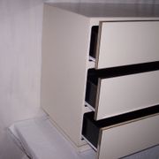 Commode blanche des années 70