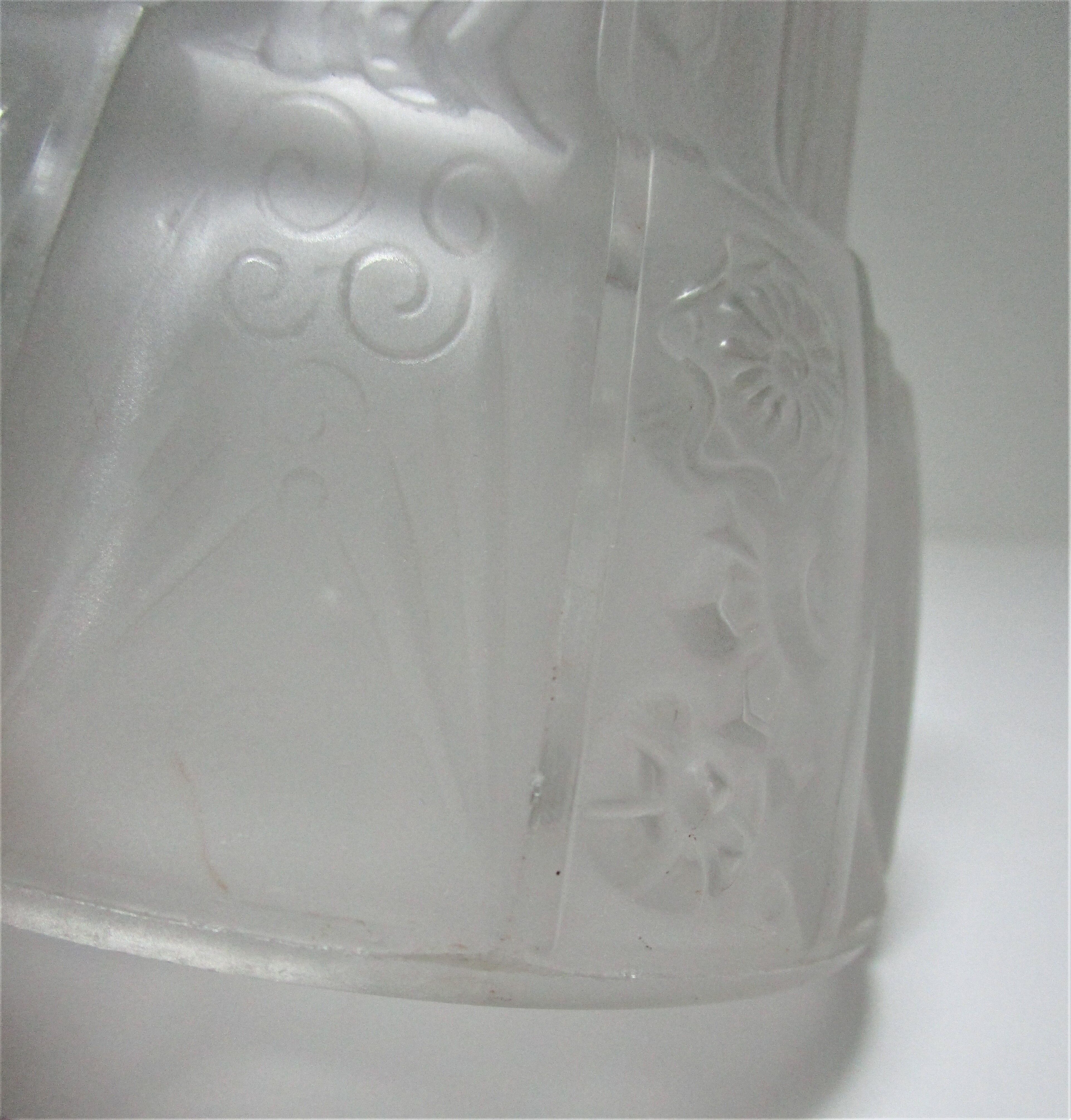 Tulip molded glass Muller brothers Lunéville Art Deco