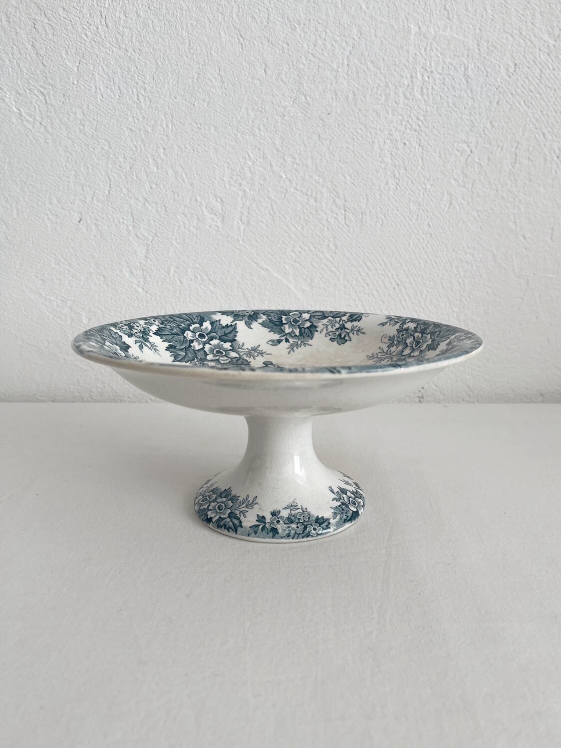 Ironware fruit bowl “Marie Louise” Saint Amand and Hamage