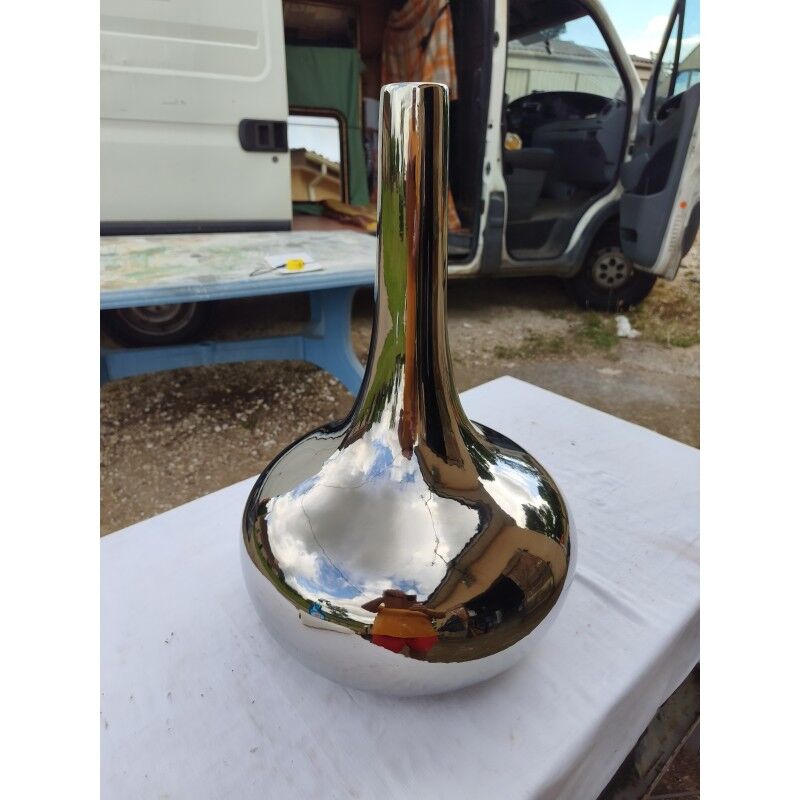 Italian vase design by Adriani et Rossi.