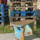 Banc repose-pieds patiné