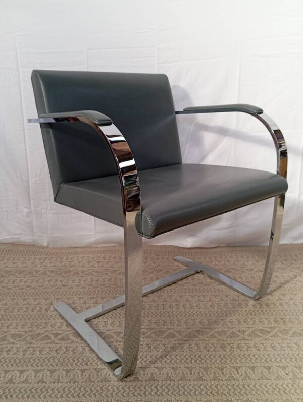 Fauteuil cuir BRNO, design Mies Van Der Rohe