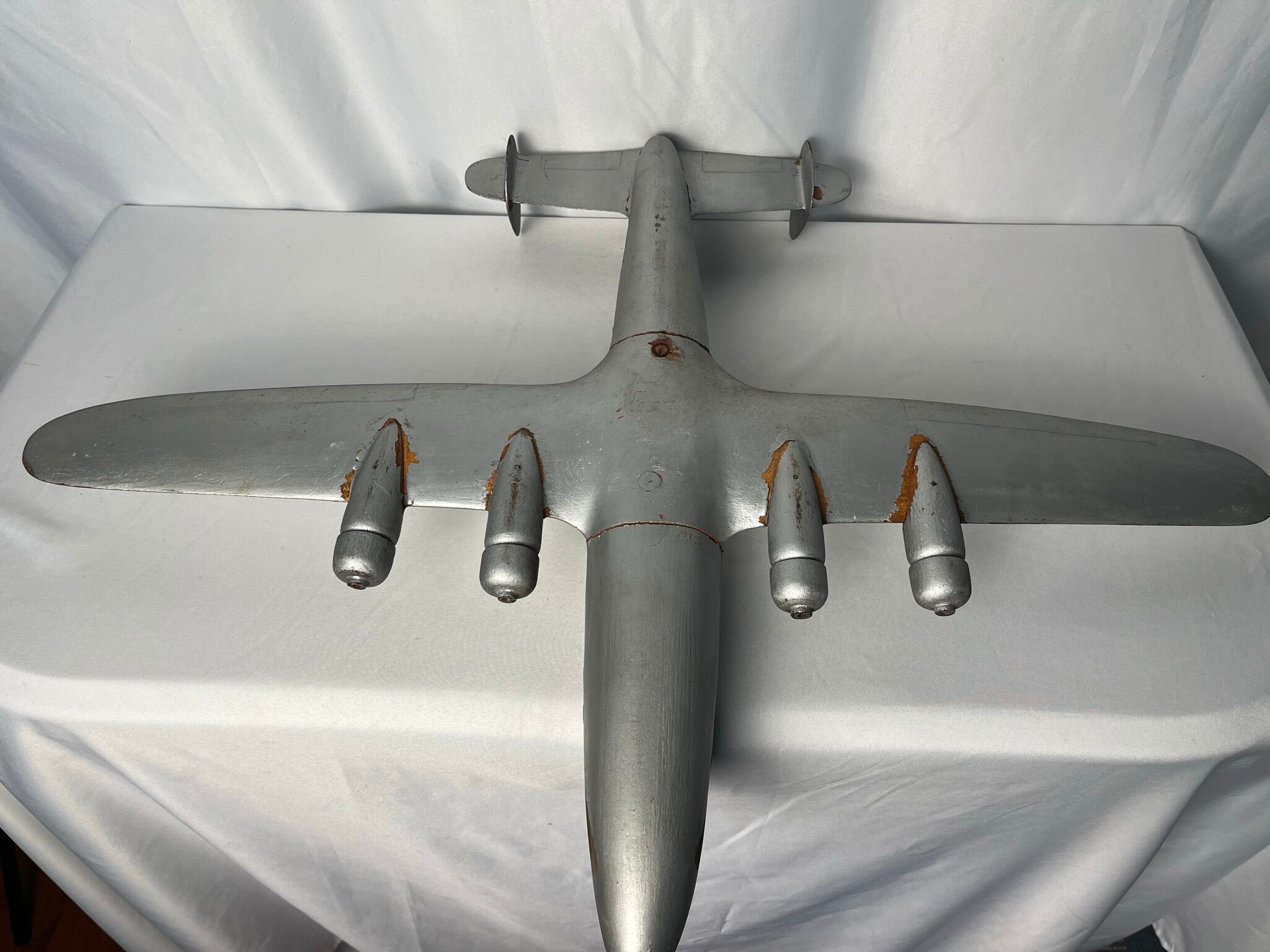 Model airplane Constellation in wood 1960