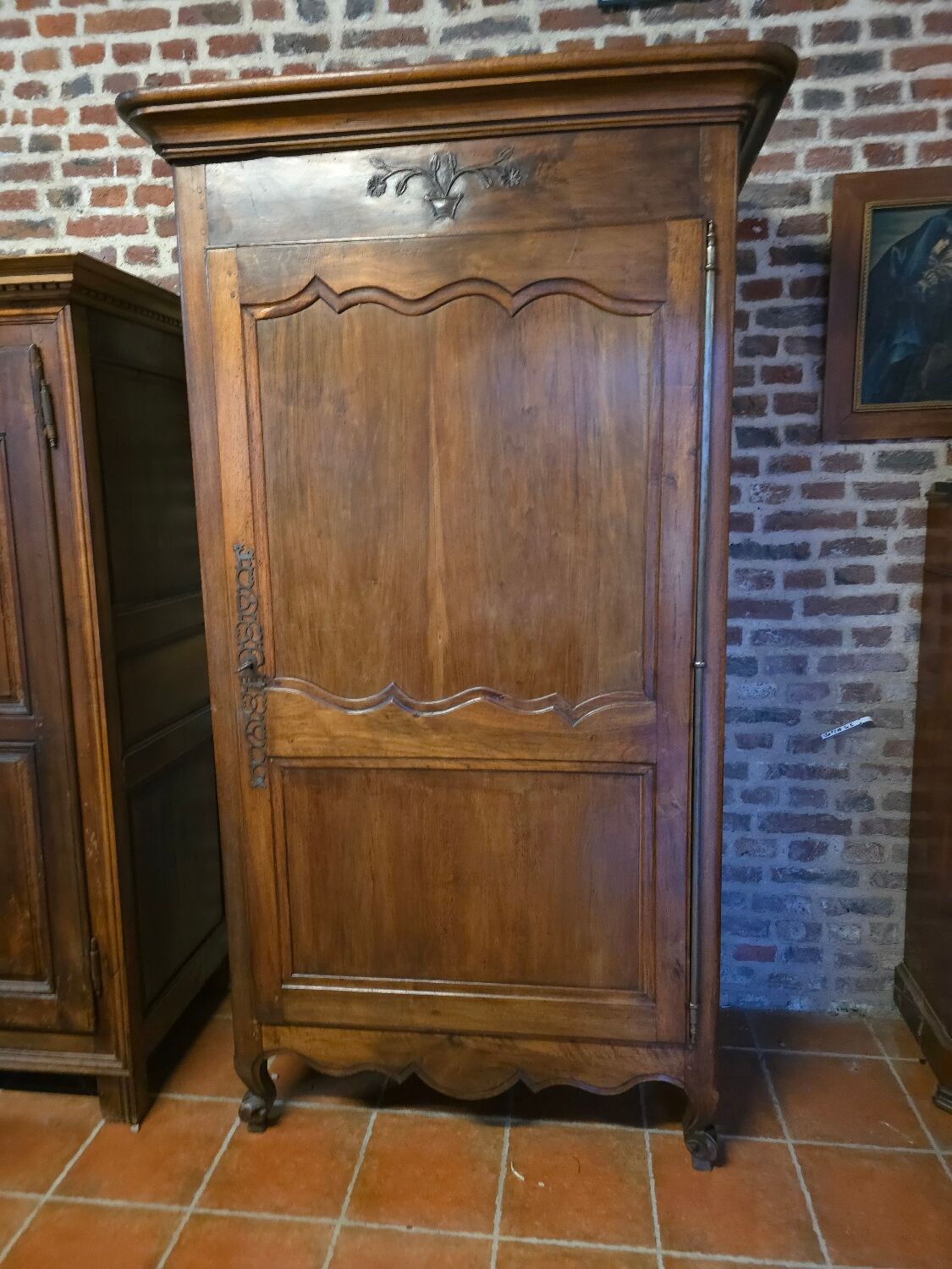 Armoire Bonnetière en noyer