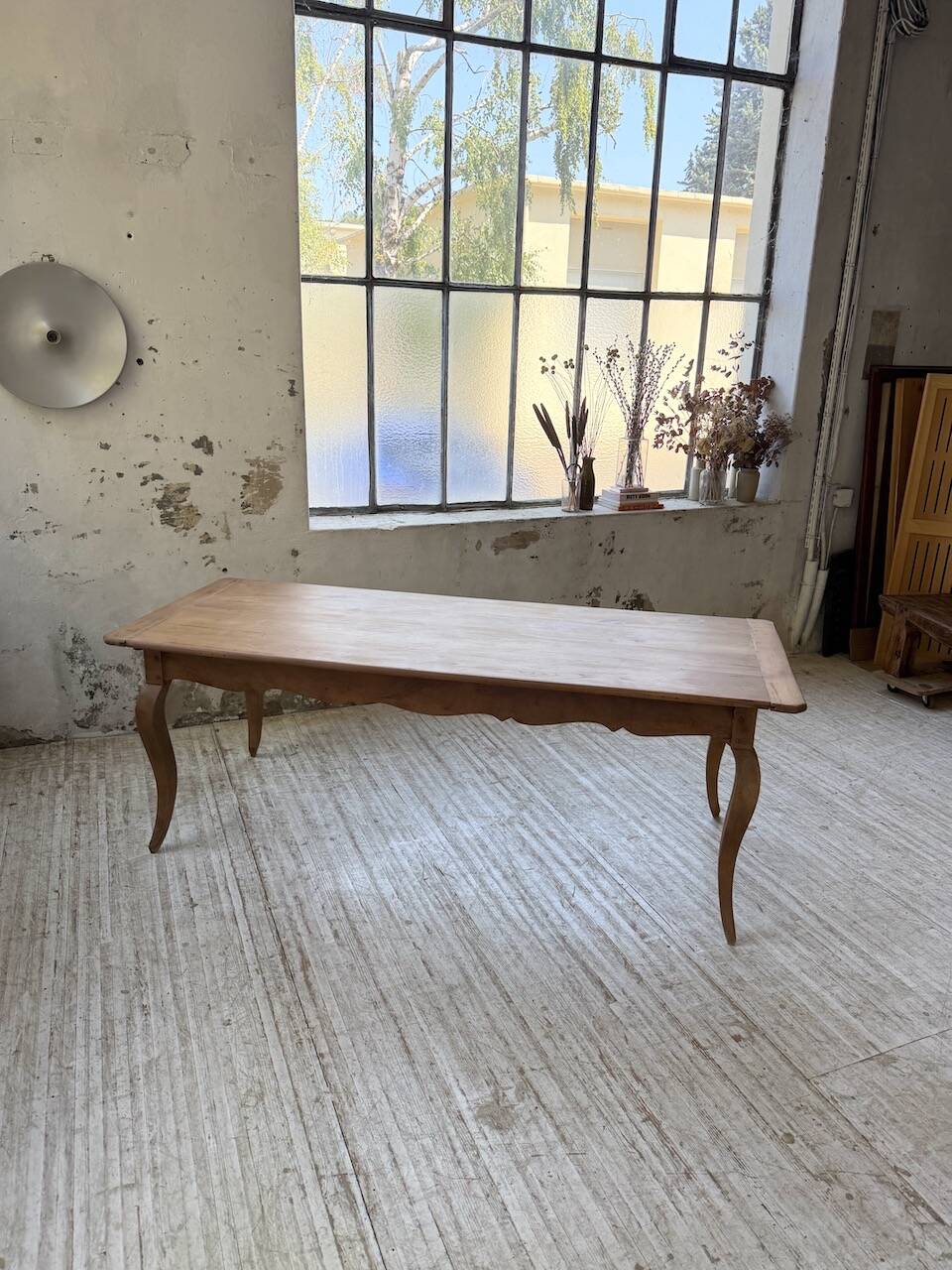 Table campagne provençale style Louis XV merisier