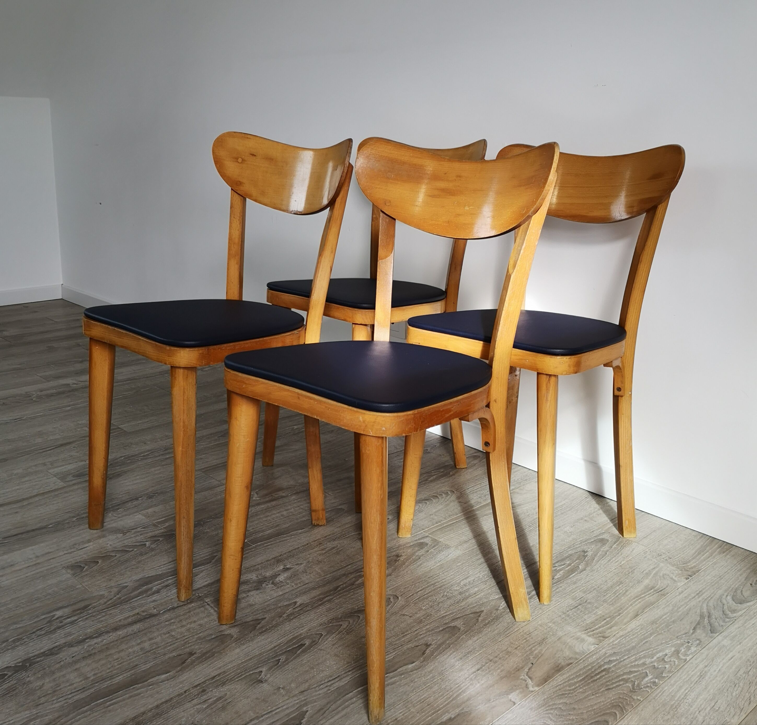 4 bistro Mahieu chairs