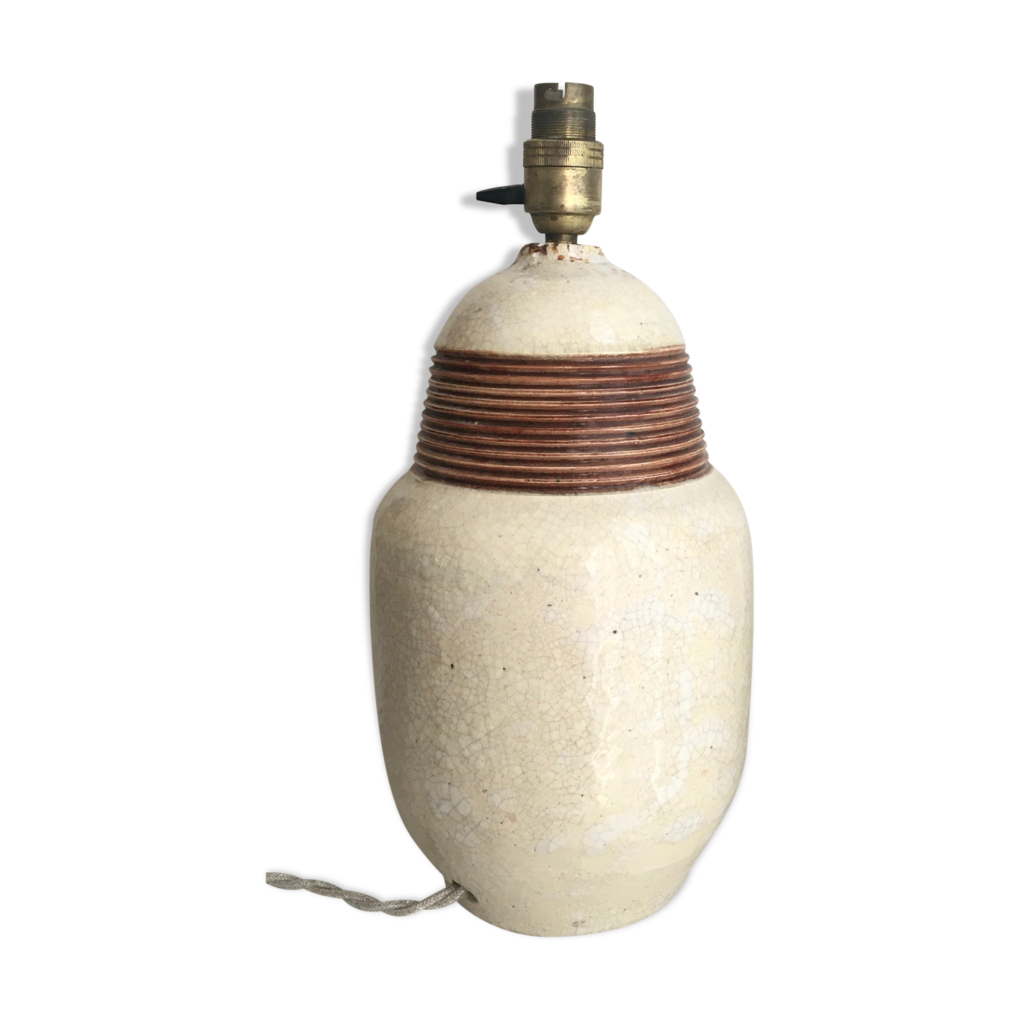 Cracked ceramic lamp foot