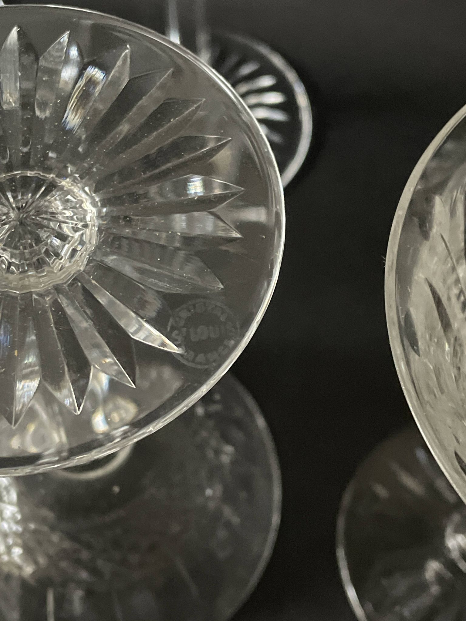 6 verres / coupes à champagne en cristal de Saint Louis. Modèle Tommy.