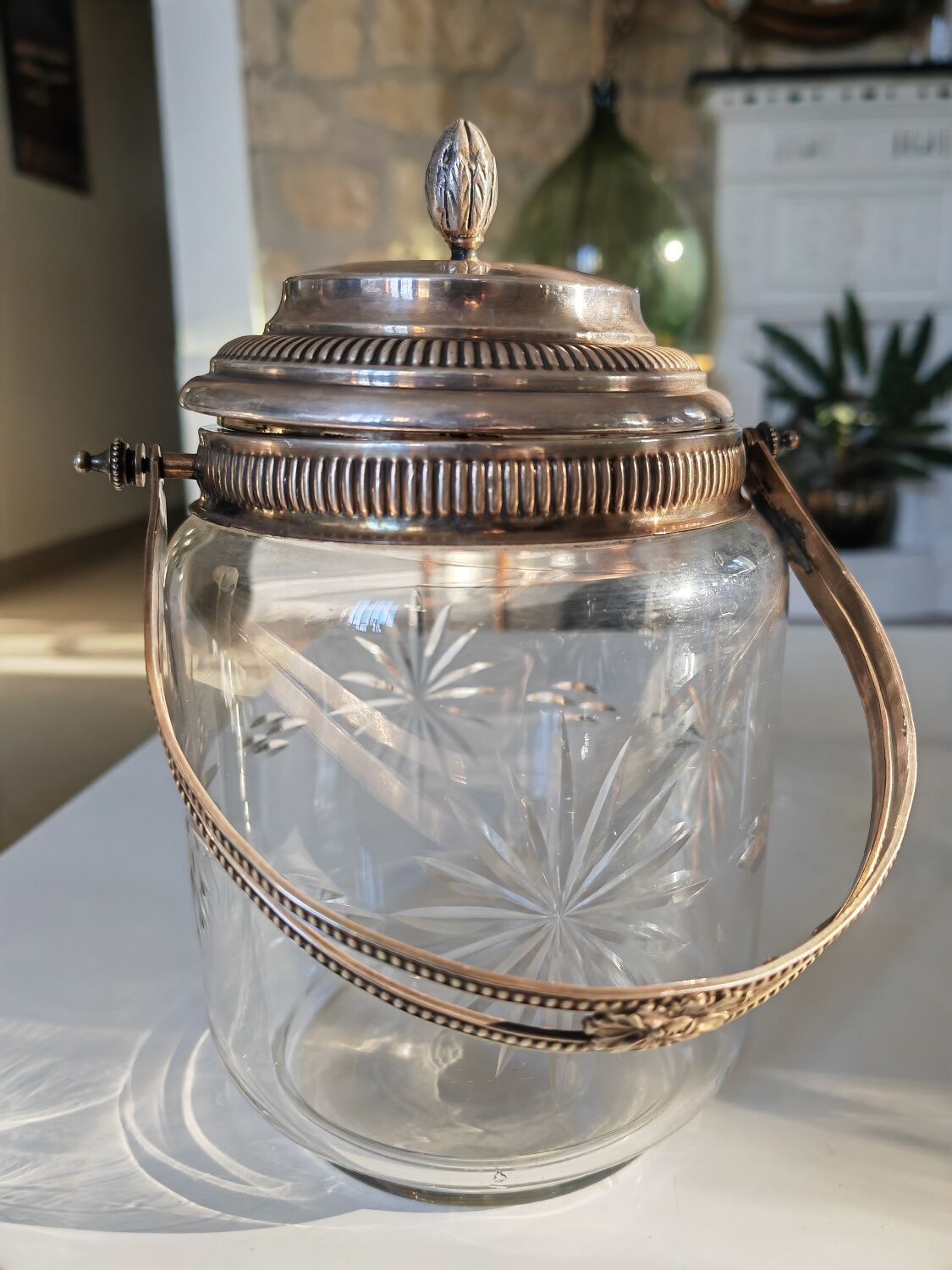 Antique cookie jar
