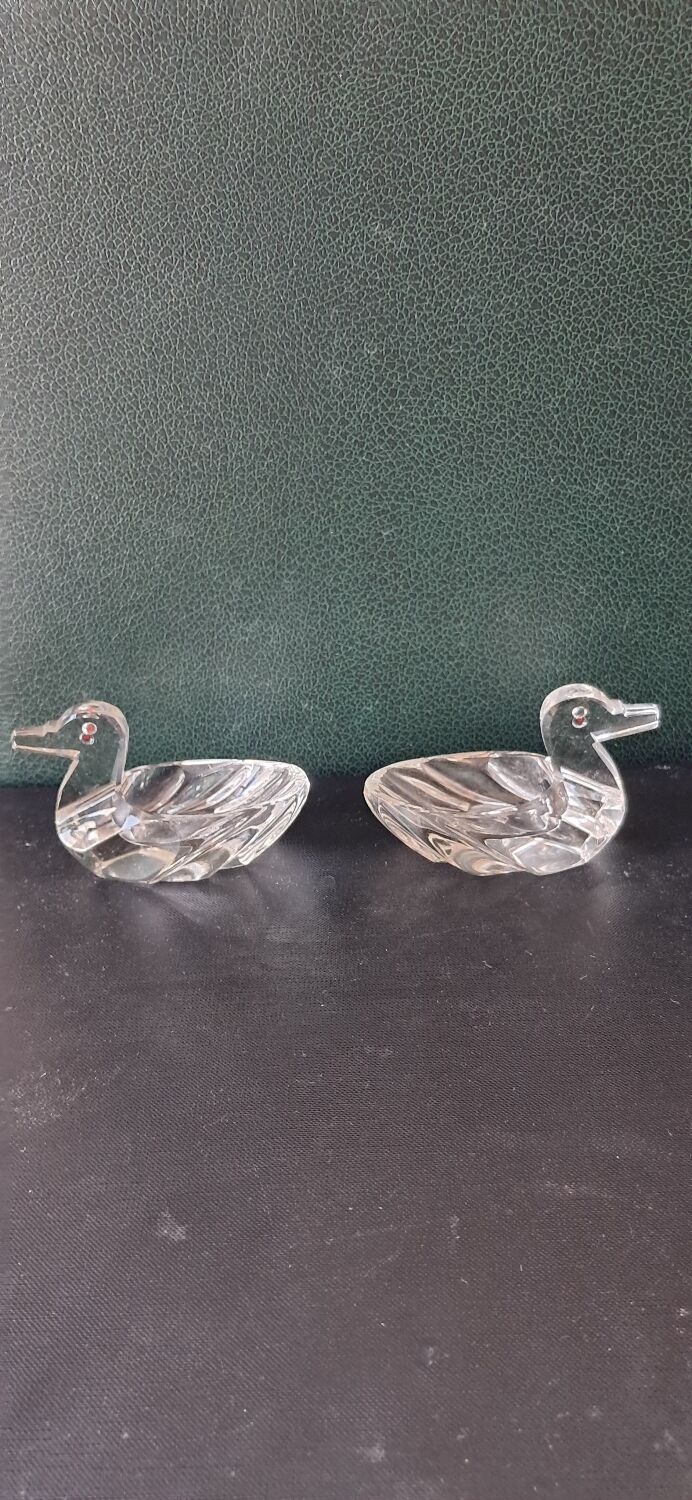 2 duck-shaped crystal salt cellars