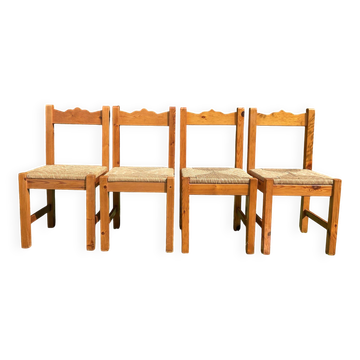 Set of 4 farmhouse chairs in solid pine with straw seats.