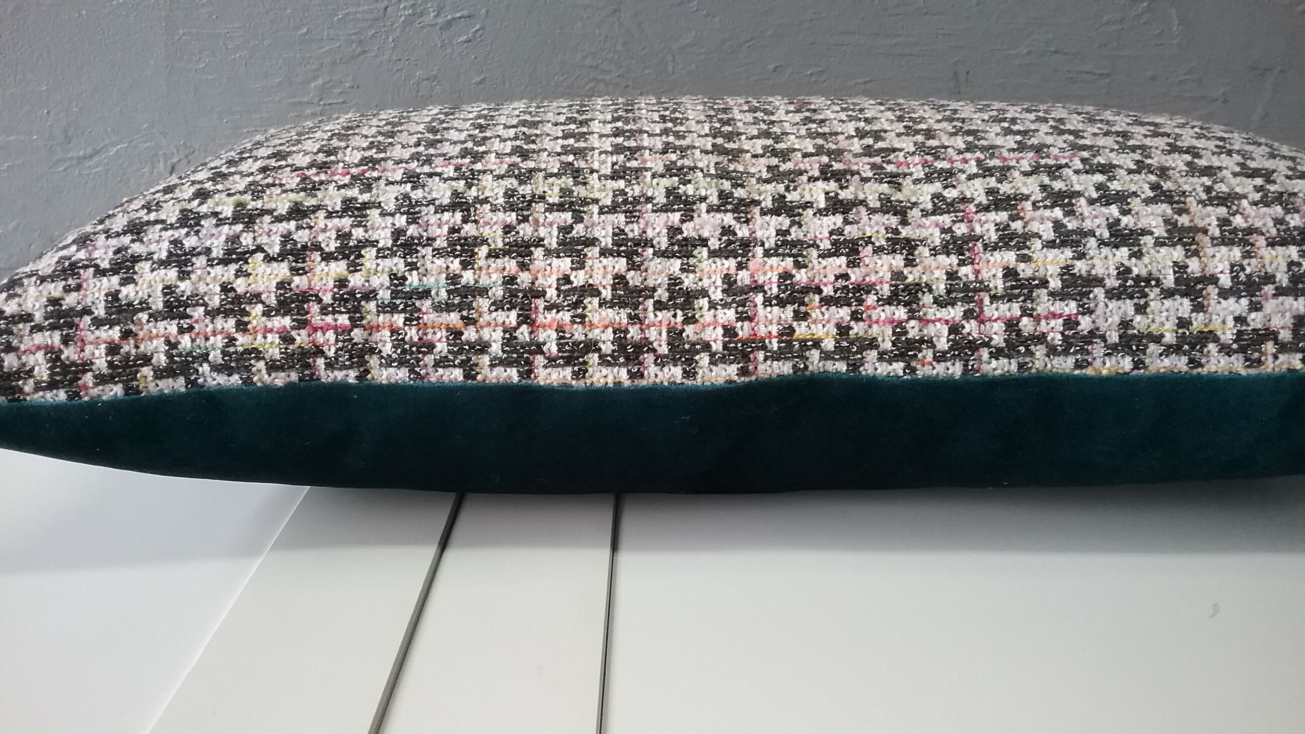 BI cushion