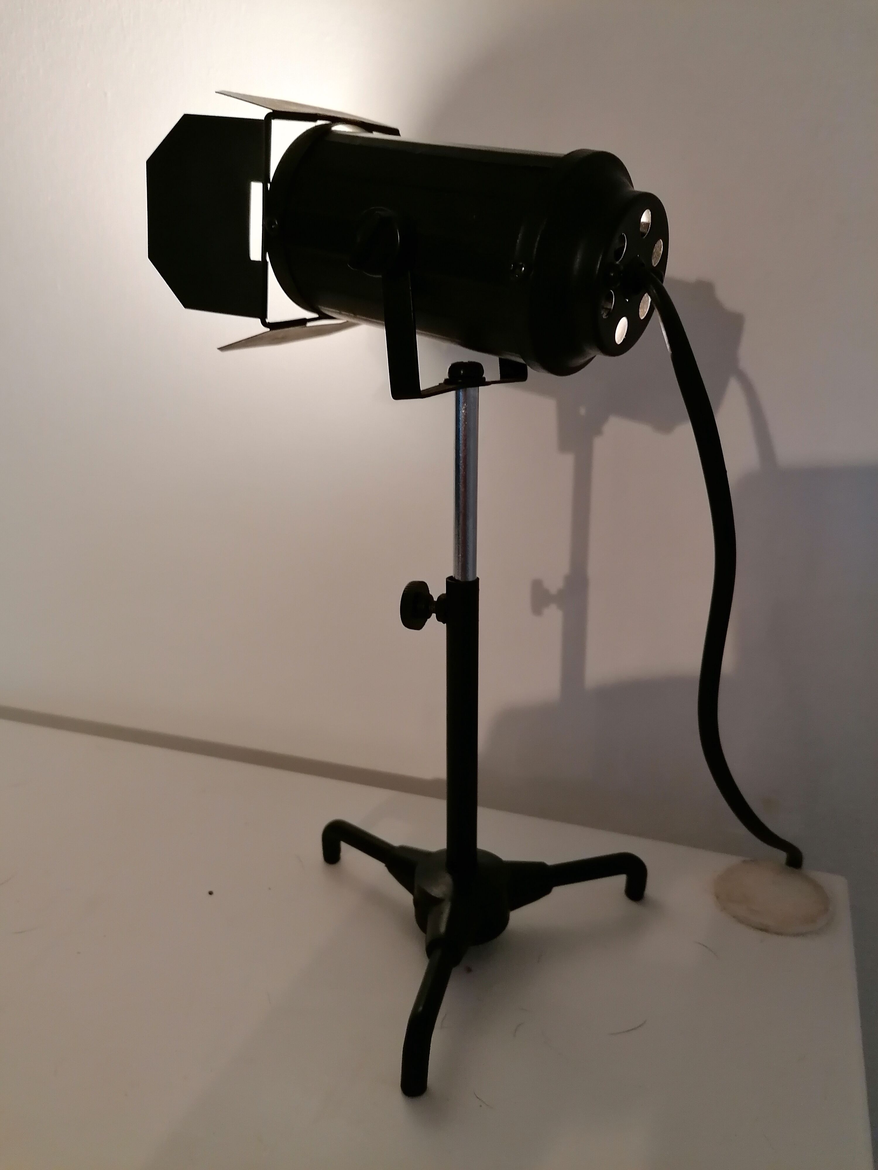 Vintage cinema projector design lamp