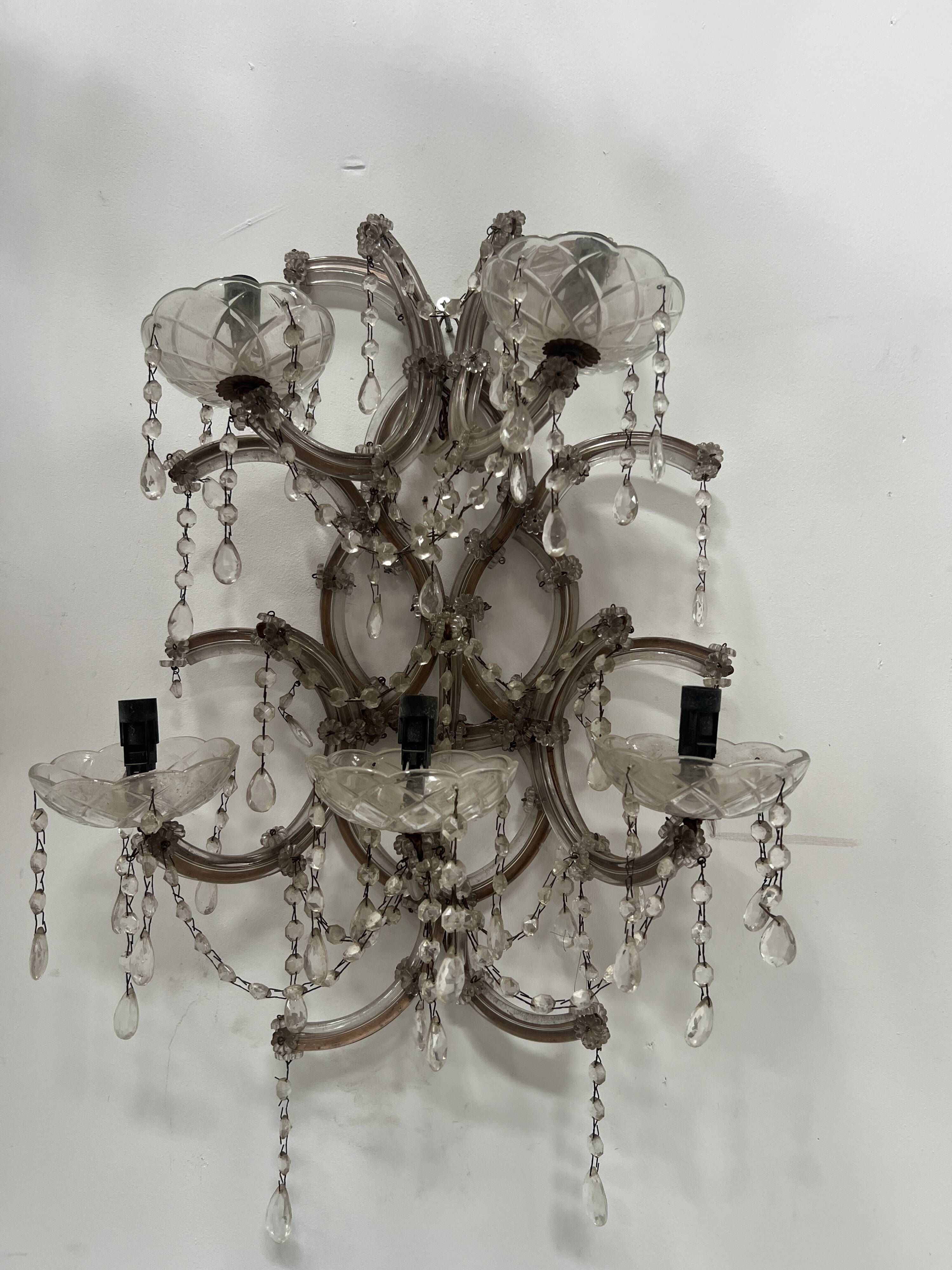Pair of "Marie Thérèse" wall lights Brass frame glass and pendants 20th century