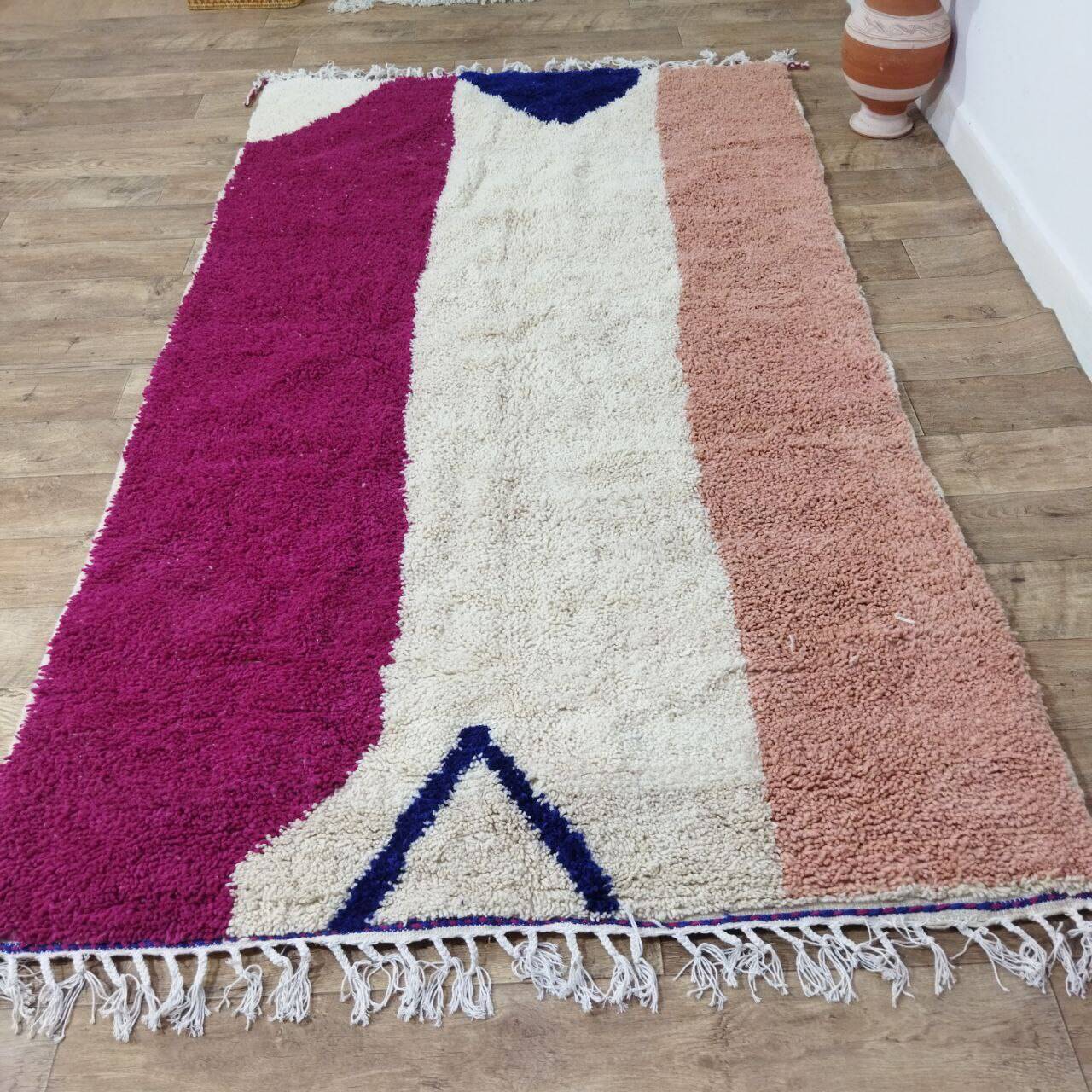 Handmade Moroccan Berber rug 260 x 160 cm