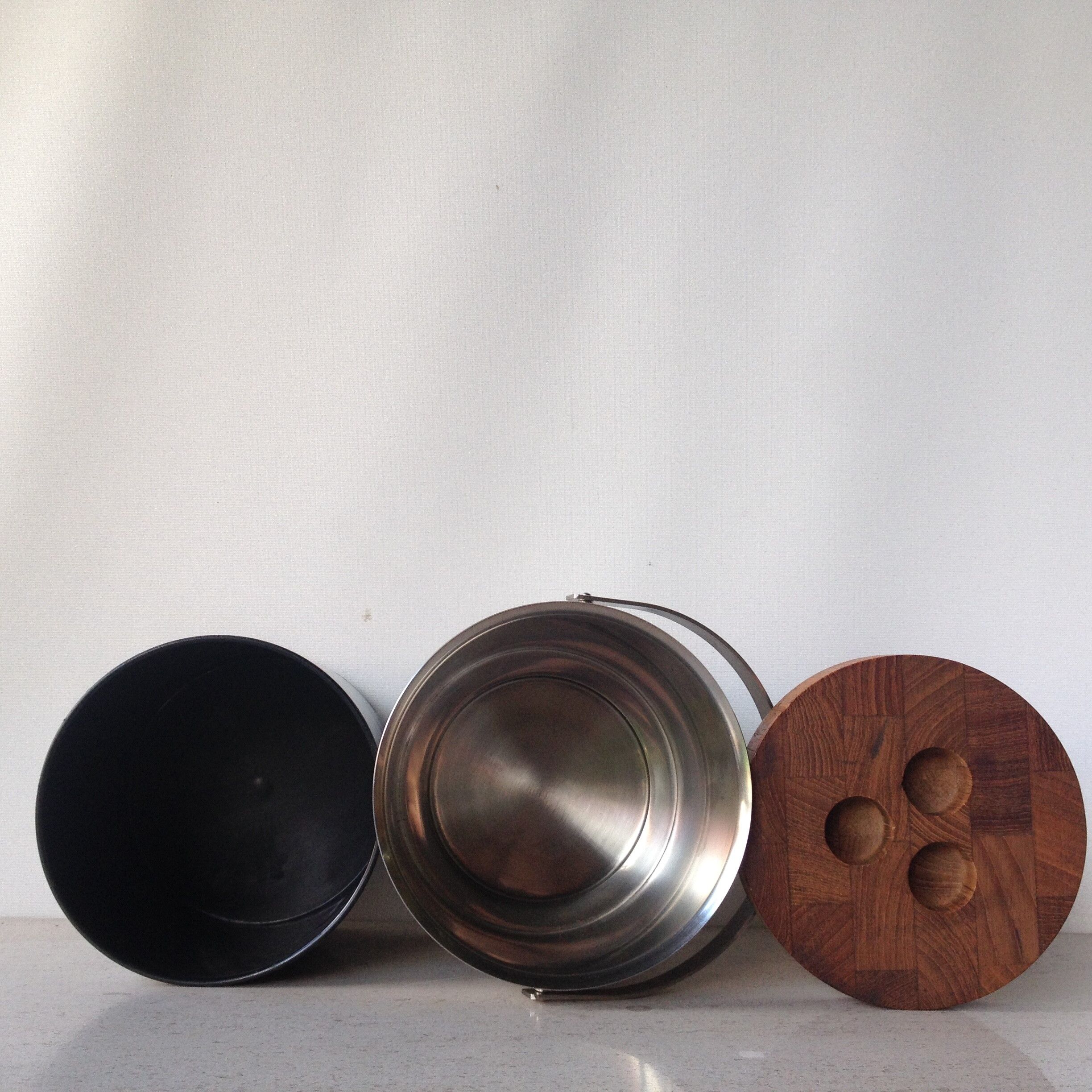 Arne Jacobsen ice bucket 1960