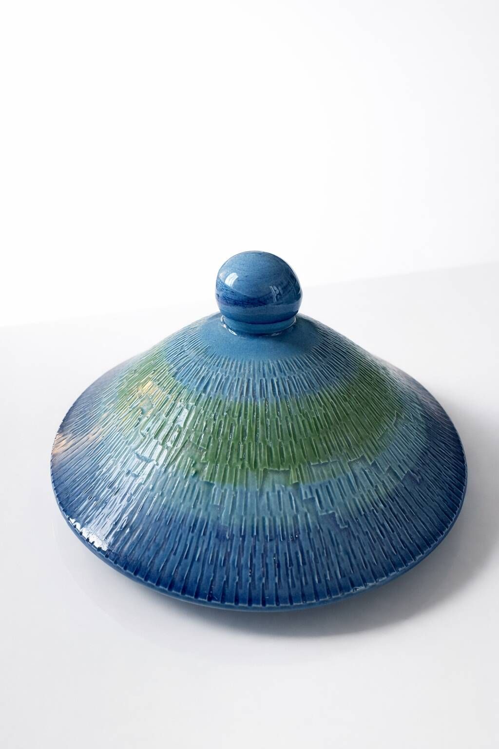 Covered vase Londi for Bitossi, Rimini Blue, ceramic, Italy, 1960
