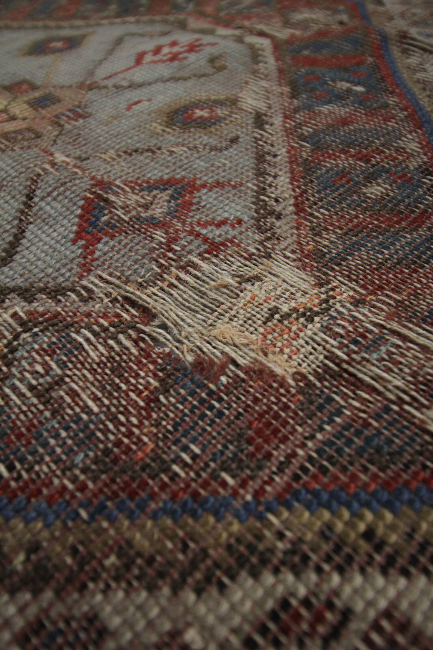 Handmade Traditional Blue Wool Persian Area Rug- 120x272cm