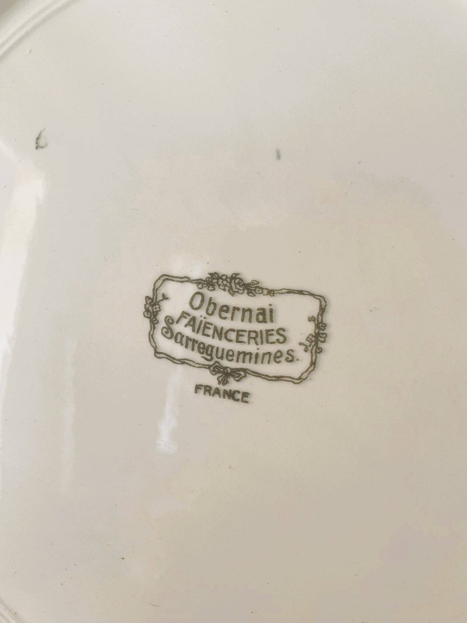 Sarreguemines serving dish - Alsatian decoration