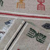 Hand-woven Berber kilim carpet 60x95cm