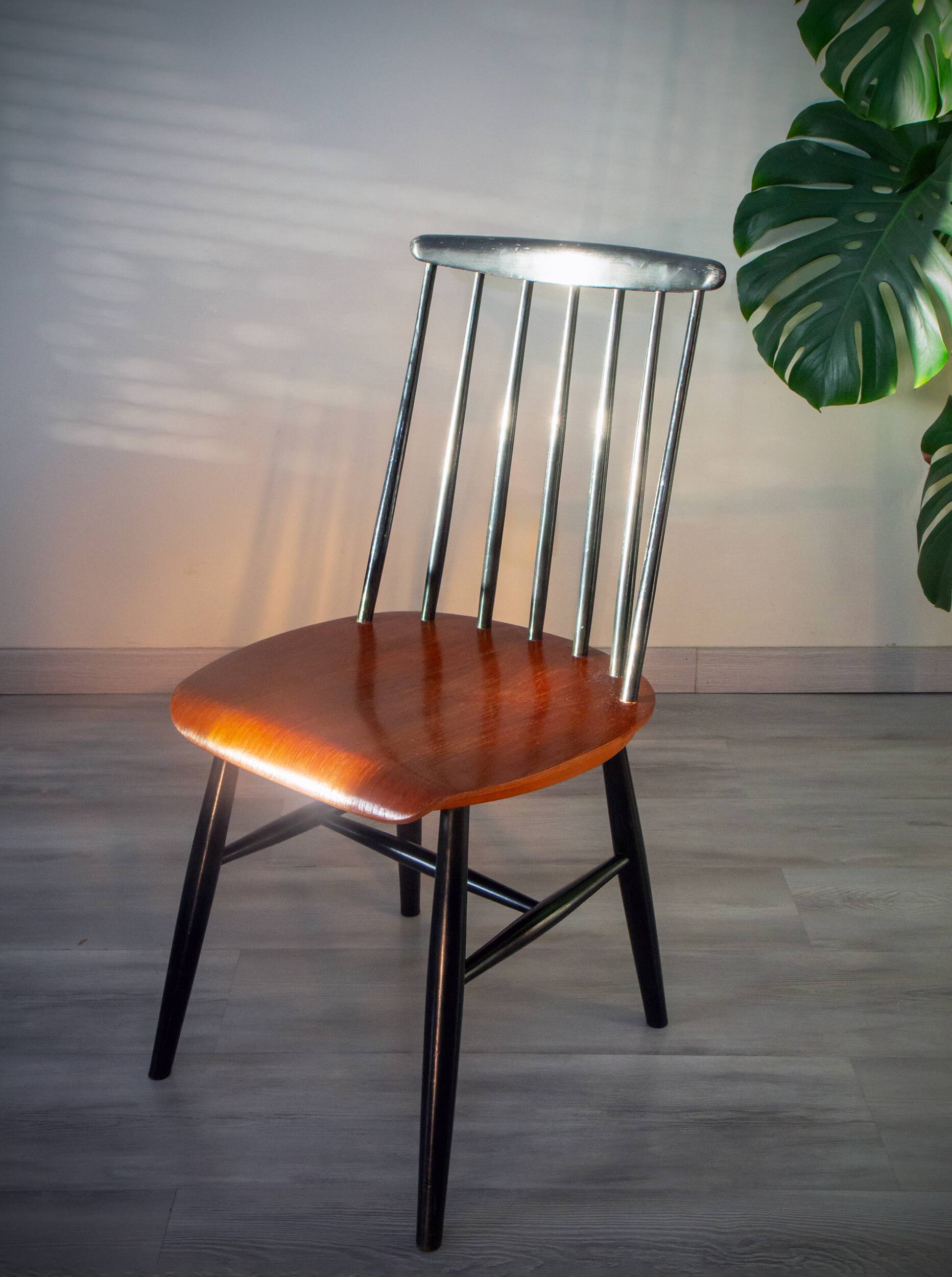 Chaise scandinave vintage par I.Tapiovaara modèle Fanett